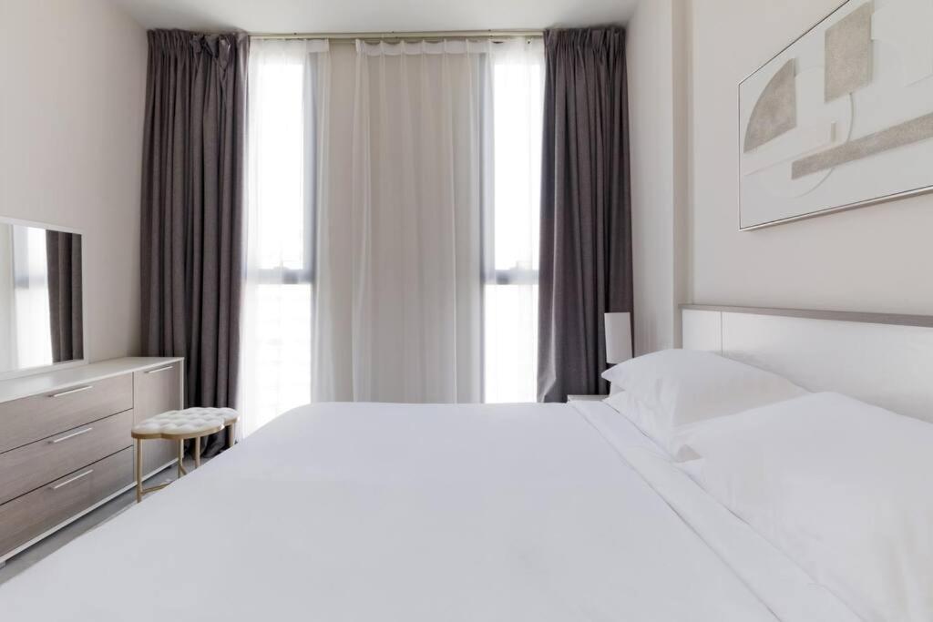 Sahab - Solo 1Br Apt In Al Jada Шарджа Екстериор снимка